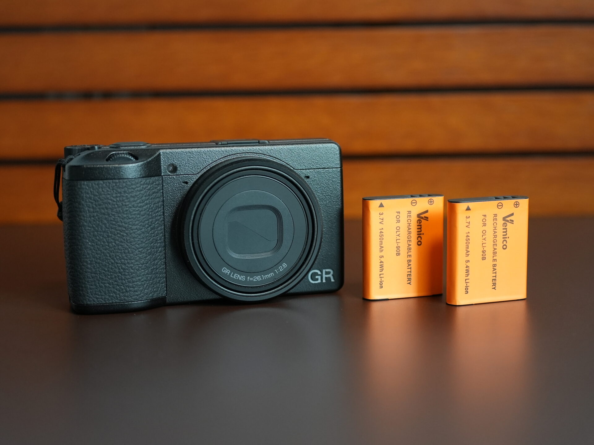 RICOH GRⅢ＆GRⅢx 安い互換バッテリーで大丈夫です！ / Vemico Li-90B/Li-92B バッテリー | smallworks